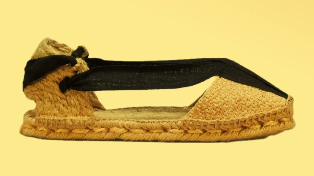 How Are Traditional Espadrilles Still Crafted in Spain Today?