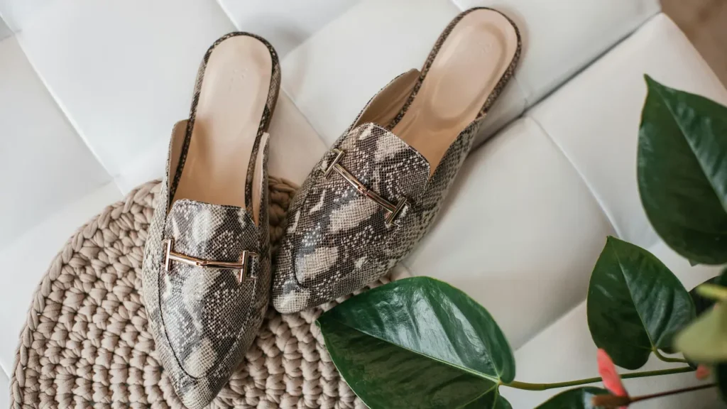 how to wear mules