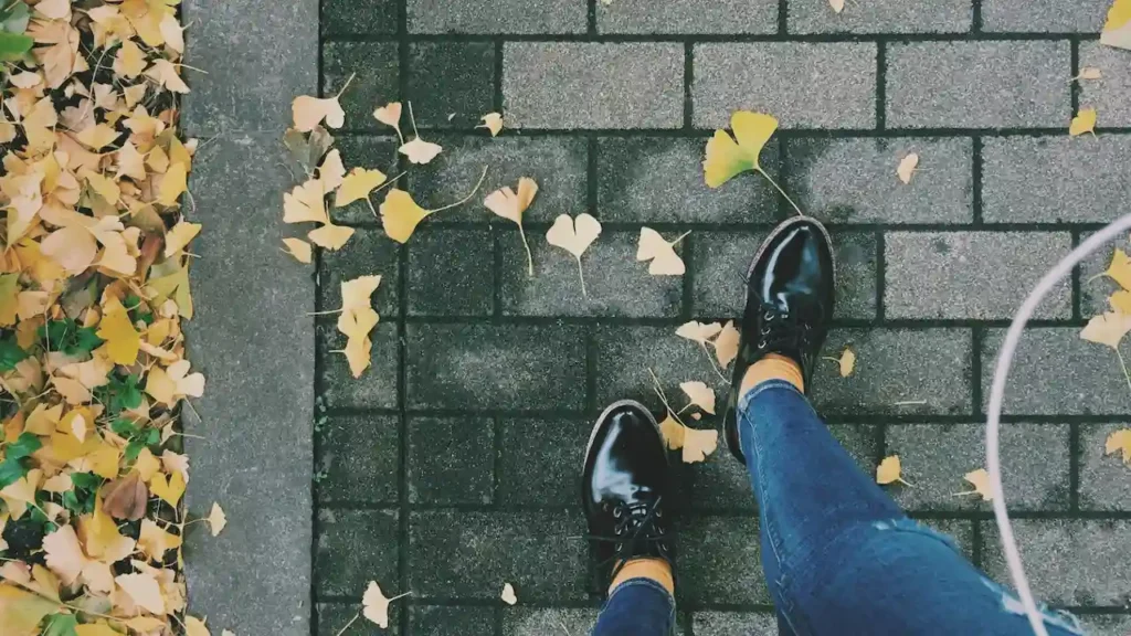 styling skinny jeans with shoes